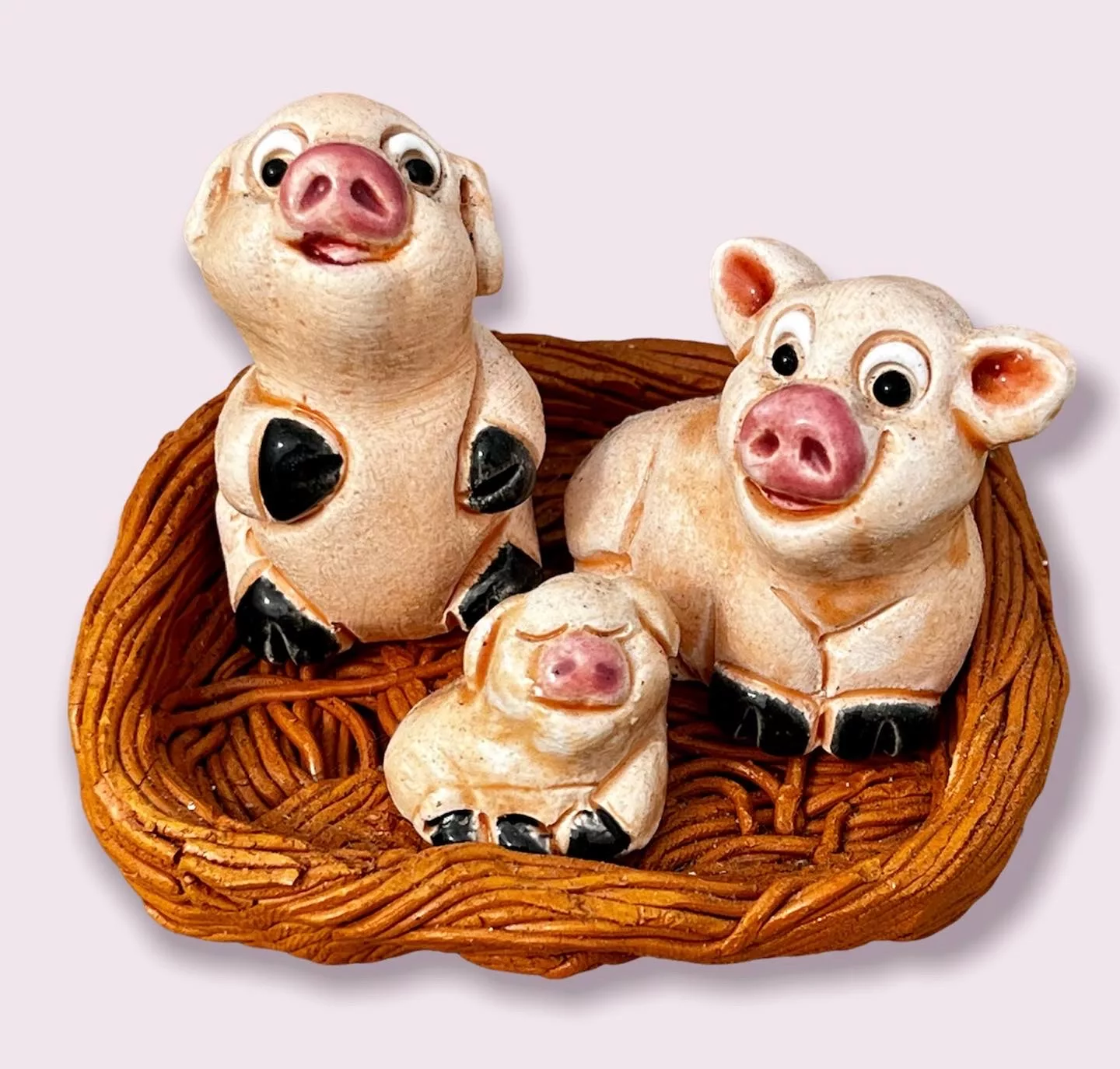 Nid en céramique - famille de cochon